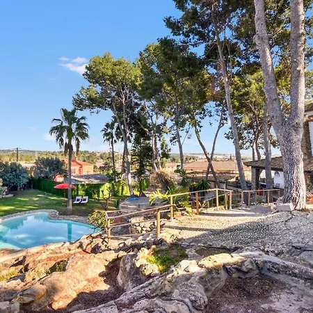 Near Valencia 17pax, Pool, Cinema, Bbq, Kidsroom Villa