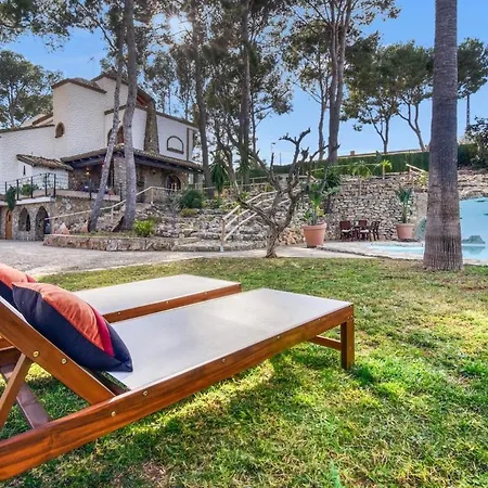 Near Valencia 17pax, Pool, Cinema, Bbq, Kidsroom *