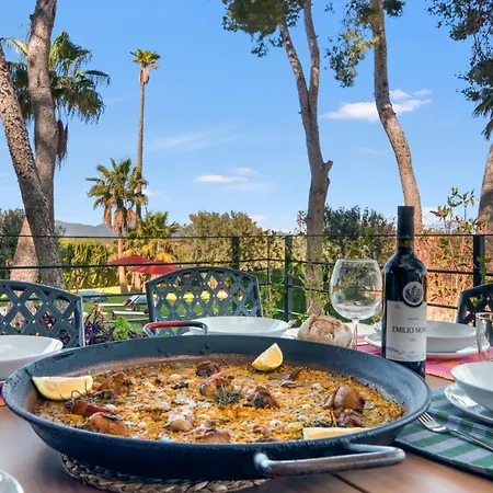 Near Valencia 17pax, Pool, Cinema, Bbq, Kidsroom Manises