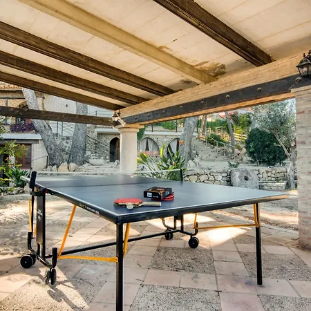 Near Valencia 17pax, Pool, Cinema, Bbq, Kidsroom Villa Manises