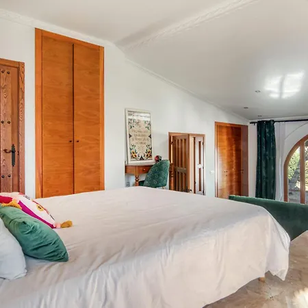 Near Valencia 17pax, Pool, Cinema, Bbq, Kidsroom * Manises